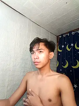 XxXBinatilyongPinoyXxX online show from November 4, 1:10 pm