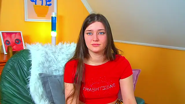 Snapshot of JessicaJewells chatting on February 22, 6:24 am JessicaJewells online show from February 22, 6:24 am