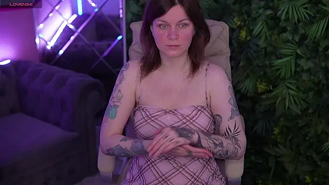 TinaMelt online show from May 16, 6:50 pm