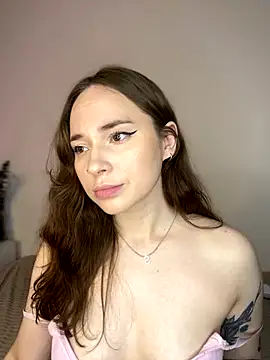 Snapshot of AlexaSpark_ chatting on September 9, 7:24 pm AlexaSpark online show from September 9, 7:24 pm