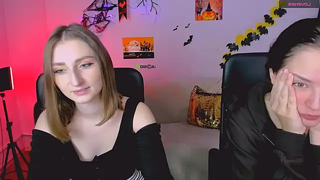 eva smiith  online show from October 31, 7:09 am