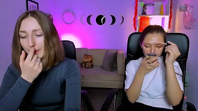 eva smiith  online show from March 18, 6:49 am