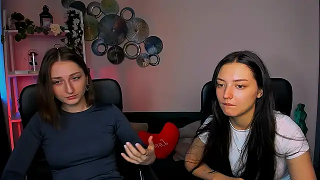 eva smiith  online show from March 25, 6:52 am