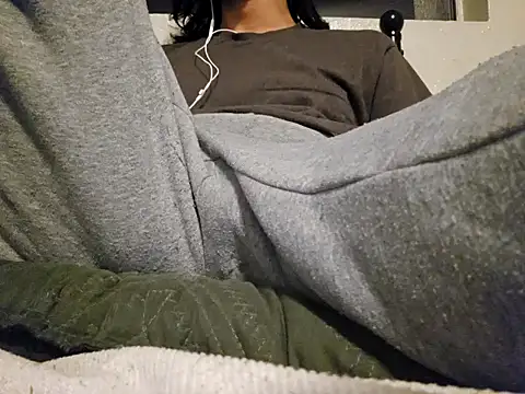 Nicks9inches online show from September 16, 8:15 am