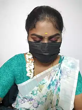 Snapshot of Tamil_Princess12 chatting on December 2, 7:57 am Tamil Princess12 online show from December 2, 7:57 am