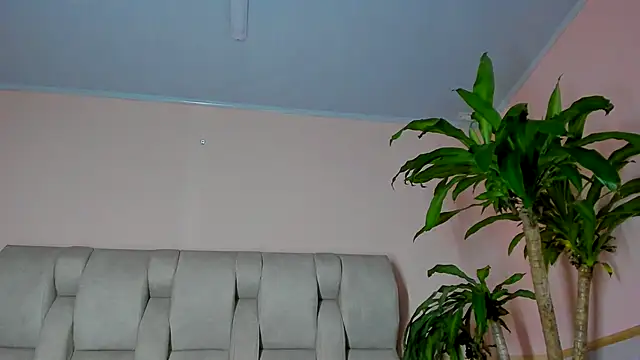 megann hill  online show from September 20, 1:12 pm