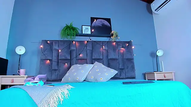 RiriiBrunette   online show from January 13, 10:04 pm