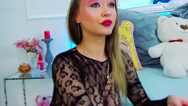 EvaMenders online show from March 8, 3:49 pm