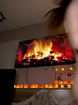 Bambi-Live online show from November 1, 7:05 pm