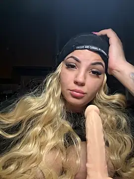 sexybunny18255 online show from October 14, 8:42 pm