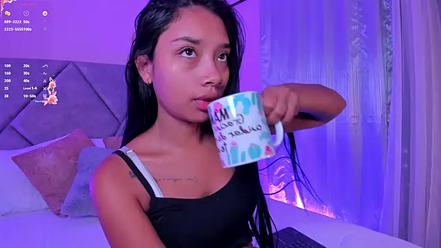 Snapshot of MissPocahontass chatting on September 25, 11:47 am MissPocahontass online show from September 25, 11:47 am