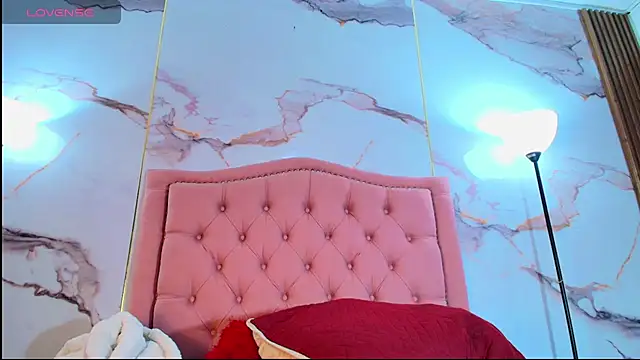 Snapshot of AlyaThompson chatting on February 28, 4:13 am AlyaThompson online show from February 28, 4:13 am