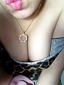 Queen-15 online show from November 15, 7:32 pm