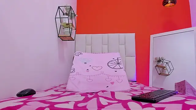 Horny ebonys online show from April 1, 7:55 pm