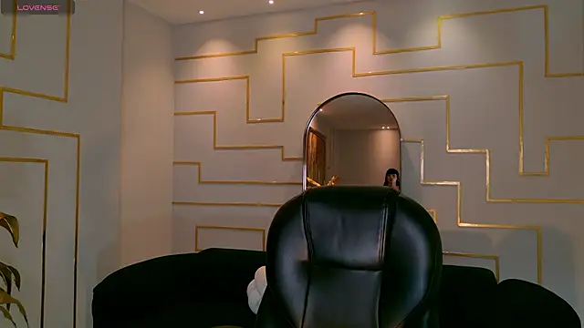 AgathaKondo  online show from January 9, 7:37 pm