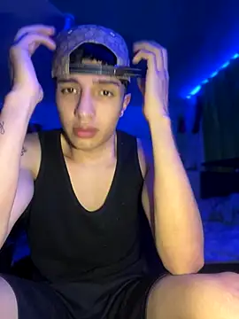 Snapshot of pabonsito chatting on September 15, 2:33 am pabonsito online show from September 15, 2:33 am