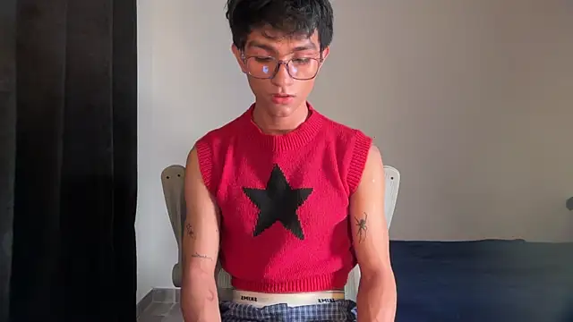 Snapshot of Angel_bunny2 chatting on November 7, 3:50 am Angel bunny2 online show from November 7, 3:50 am