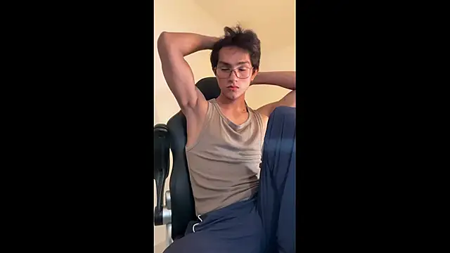 Snapshot of Angel_bunny2 chatting on February 11, 1:54 am Angel bunny2 online show from February 11, 1:54 am