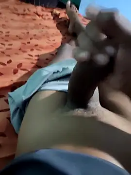 Snapshot of RAYI_Queen_4 chatting on March 13, 11:55 pm RAYI Queen 4 online show from March 13, 11:55 pm