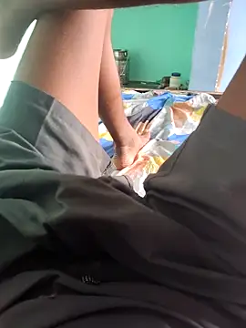 Snapshot of RAYI_Queen_4 chatting on March 29, 10:04 am RAYI Queen 4 online show from March 29, 10:04 am