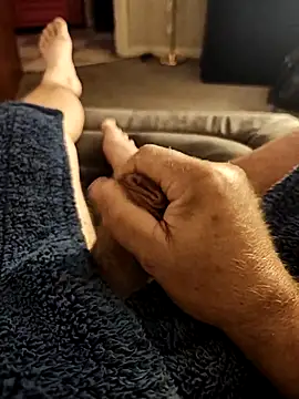 hubbyfun19 online show from September 28, 6:19 am