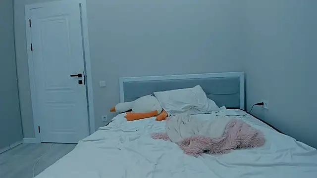 Snapshot of yuna_loon chatting on October 3, 6:38 pm yuna loon online show from October 3, 6:38 pm