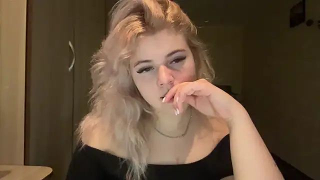 sunshinyflash online show from November 21, 5:55 pm