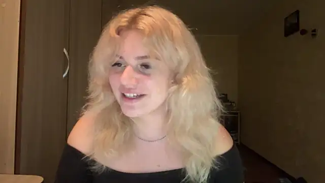 sunshinyflash online show from November 26, 5:36 pm