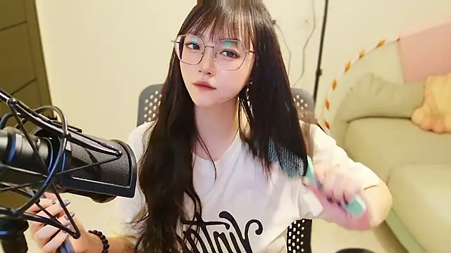 Yucheng  520 online show from May 17, 4:43 am
