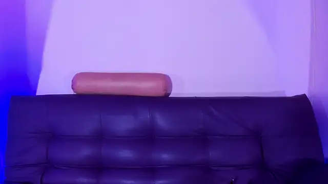 Snapshot of AntonellaJohnston chatting on October 14, 12:17 pm AntonellaJohnston online show from October 14, 12:17 pm