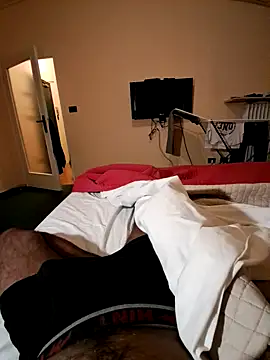 Snapshot of Stud_s chatting on November 11, 11:05 pm Stud s online show from November 11, 11:05 pm