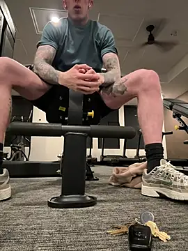 Bradddd73 online show from May 20, 3:24 am