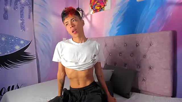 MaxiWildd online show from October 14, 12:50 pm