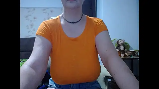 Snapshot of Mary_x chatting on June 17, 3:09 am Mary x online show from June 17, 3:09 am