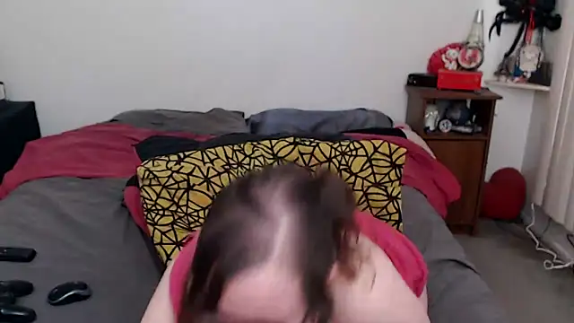 Snapshot of AnniDiMoni chatting on April 10, 10:58 pm AnniDiMoni online show from April 10, 10:58 pm