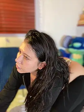 snow doll online show from October 28, 11:07 pm