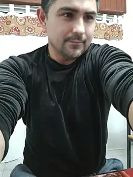Bradd 32 online show from May 18, 4:07 am
