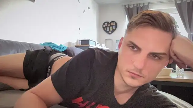 Sweetbooy90 online show from May 13, 7:39 am