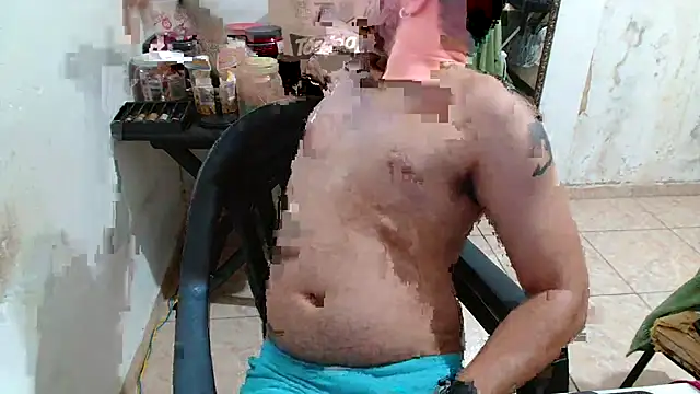 Snapshot of Leonino231 chatting on October 5, 6:06 pm Leonino231 online show from October 5, 6:06 pm