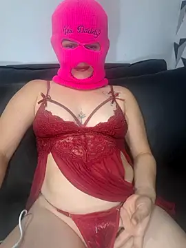 Snapshot of teu_veneno chatting on February 11, 4:06 am teu veneno online show from February 11, 4:06 am