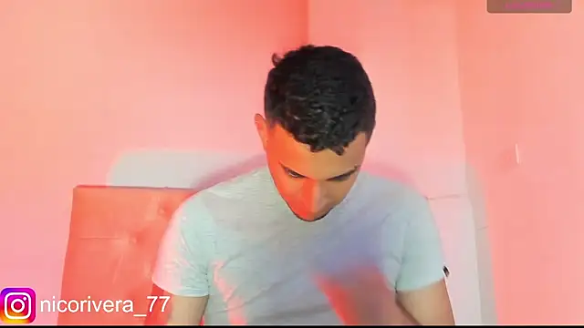 Snapshot of nico_rivera chatting on October 5, 3:27 am nico rivera online show from October 5, 3:27 am