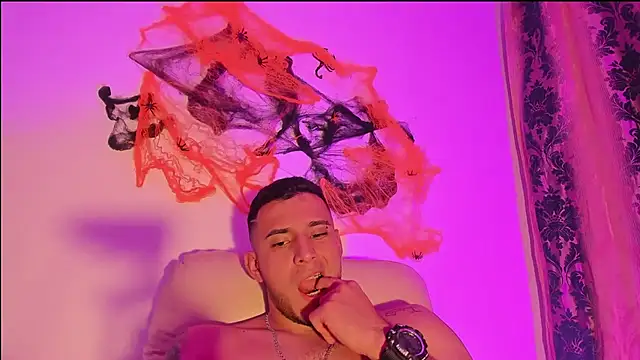 Snapshot of nico_rivera chatting on October 26, 1:22 am nico rivera online show from October 26, 1:22 am