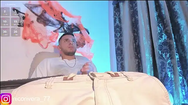 Snapshot of nico_rivera chatting on November 1, 11:18 pm nico rivera online show from November 1, 11:18 pm