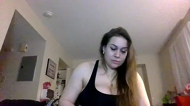 Snapshot of thedevinemama chatting on April 14, 1:22 am thedevinemama online show from April 14, 1:22 am