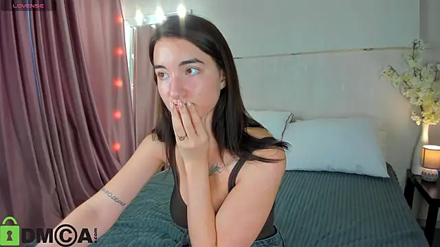 Adelina Bliss online show from May 8, 9:25 am