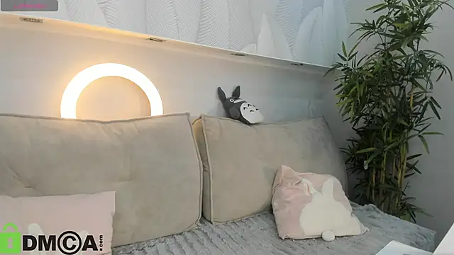 Snapshot of Adelina_Bliss chatting on June 21, 12:46 am Adelina Bliss online show from June 21, 12:46 am
