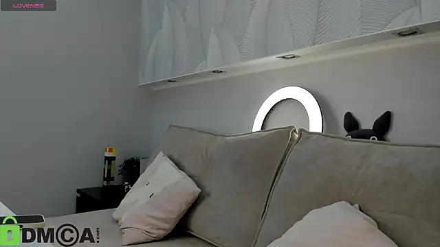 Snapshot of Adelina_Bliss chatting on June 24, 9:19 am Adelina Bliss online show from June 24, 9:19 am