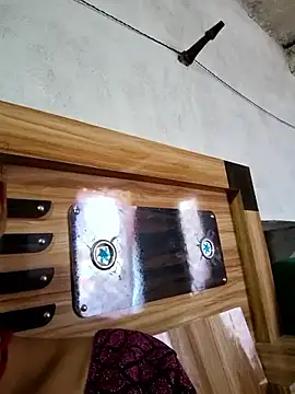 Snapshot of Daisygirl9 chatting on December 18, 9:59 am Daisygirl9 online show from December 18, 9:59 am