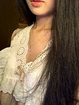 Snapshot of Nhinhi18 chatting on April 10, 3:39 pm Nhinhi18 online show from April 10, 3:39 pm