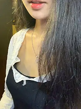 Snapshot of Nhinhi18 chatting on May 1, 3:49 pm Nhinhi18 online show from May 1, 3:49 pm